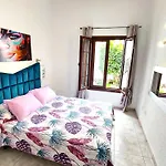 Blanca Apartment, Garden View 2 Bedrooms * 阿德耶