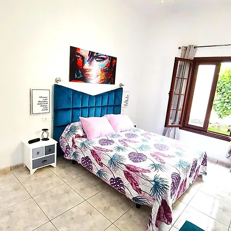 بيت للعطل Blanca Apartment, Garden View 2 Bedrooms أذيخي
