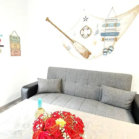 度假居 Blanca Apartment, Garden View 2 Bedrooms *